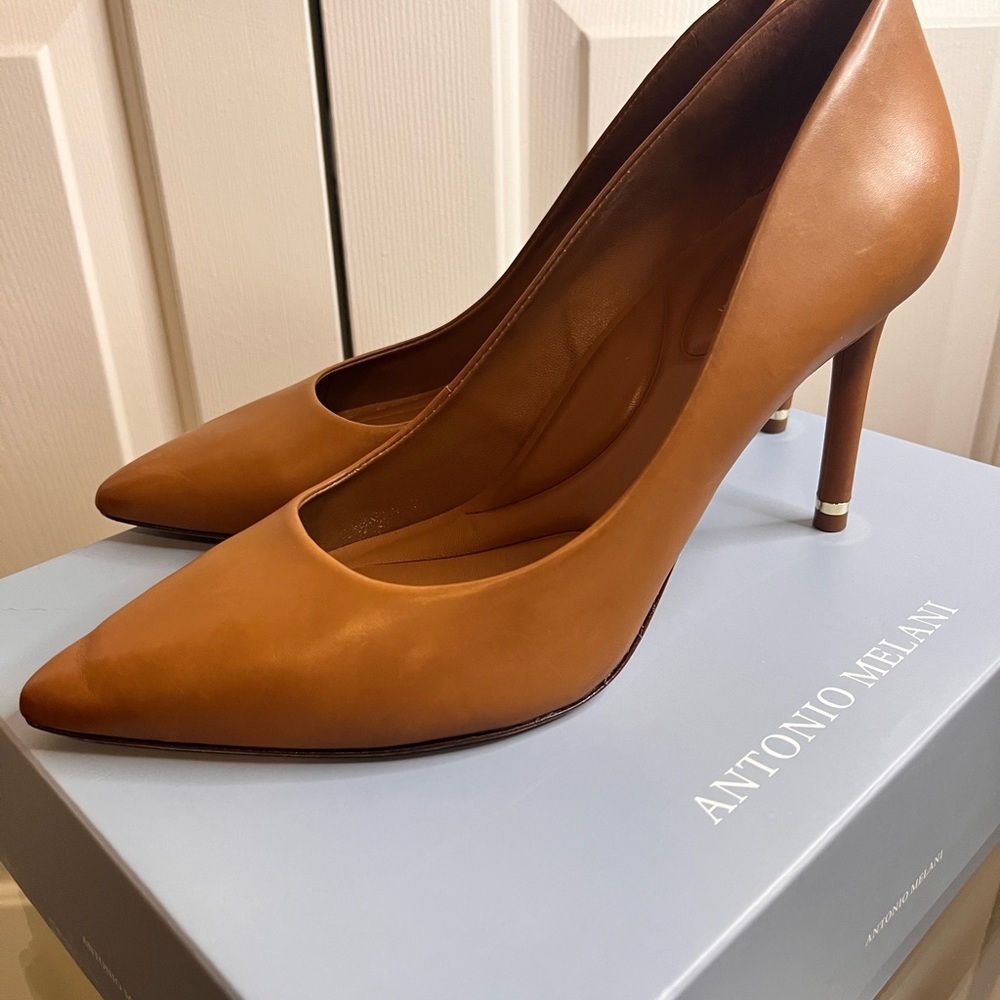 Antonio Melani Tan Leather Pumps